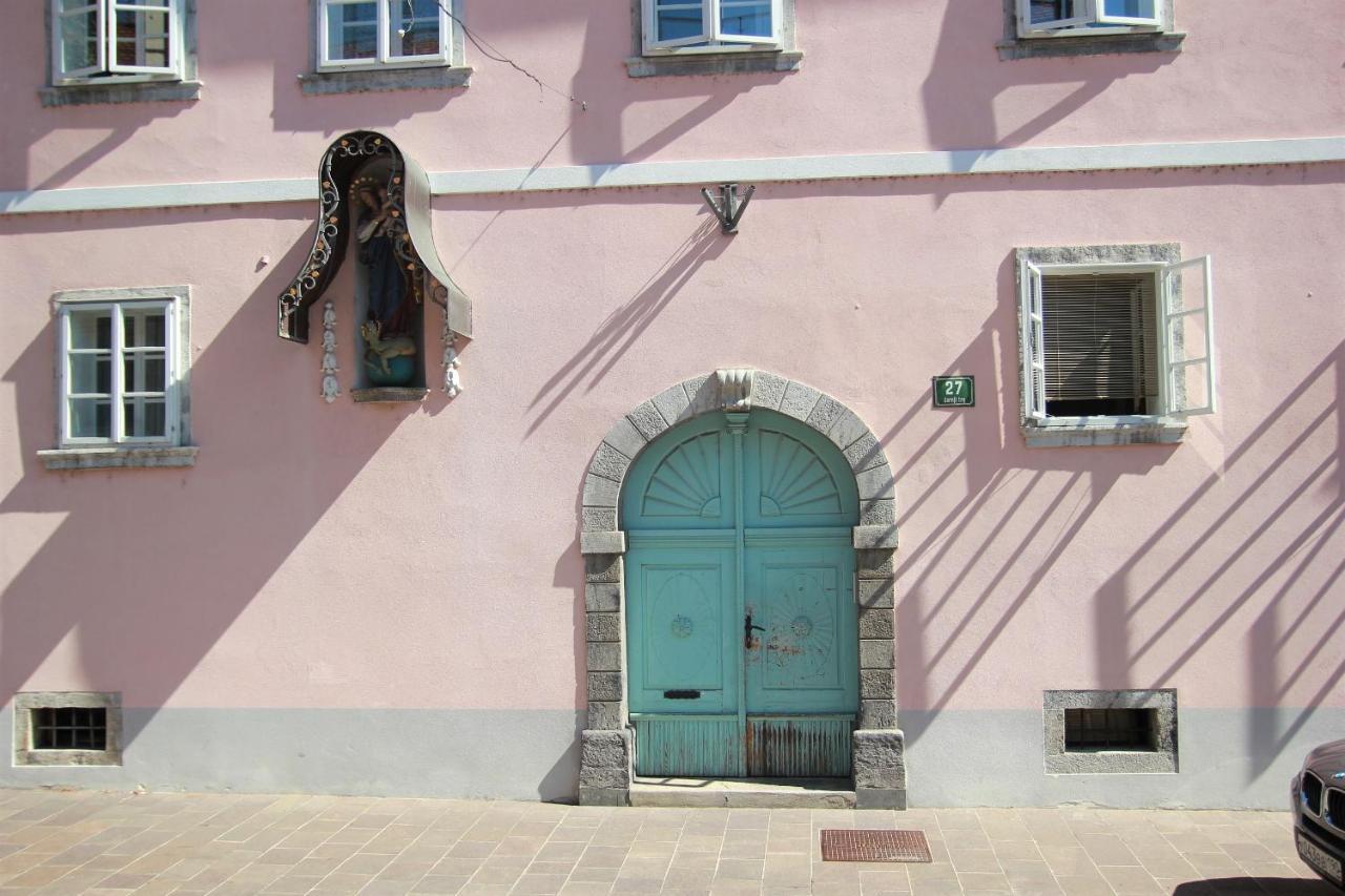 Pink House Studio Любляна Екстер'єр фото